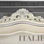 Bookcase-detail-luxury-classic-interior-design-Bella-Vita-collection-Modenese-Gastone